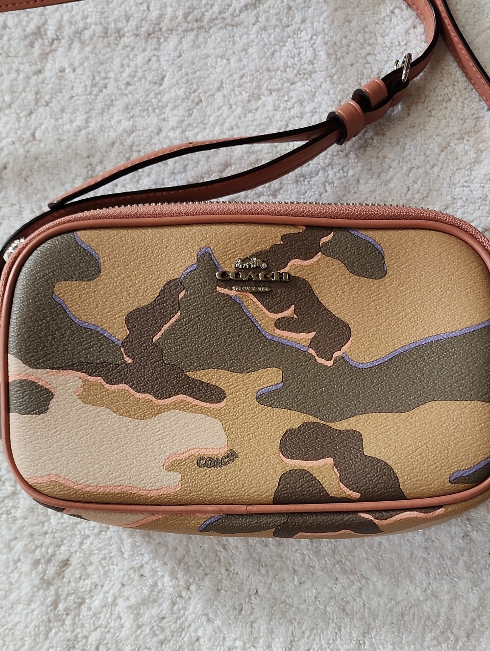 Coach Womenβs Tan/PinkCamouflage Crossbody Bag Preowned